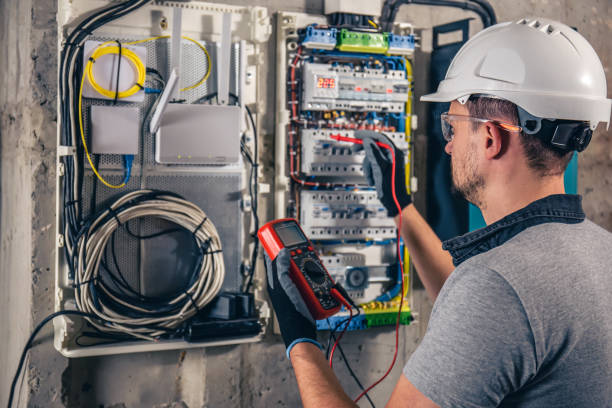 Best Emergency Electrical Repair  in Urbana, IL