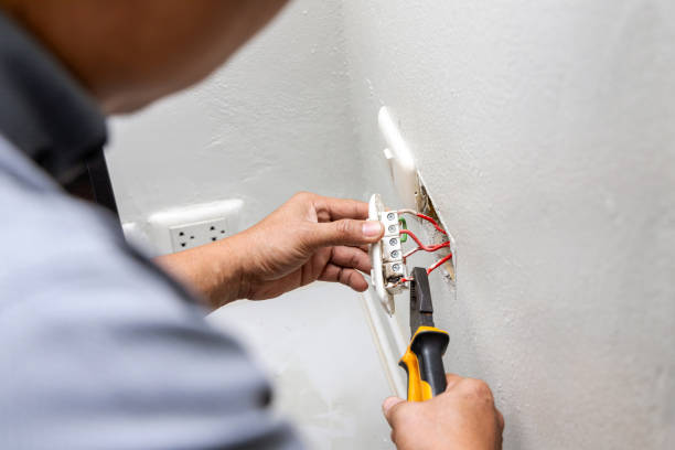 Best Circuit Breaker Repair  in Urbana, IL